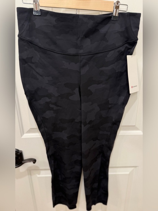 lululemon athletica Pants - NWT lululemon Base Pace HR Crop 23”